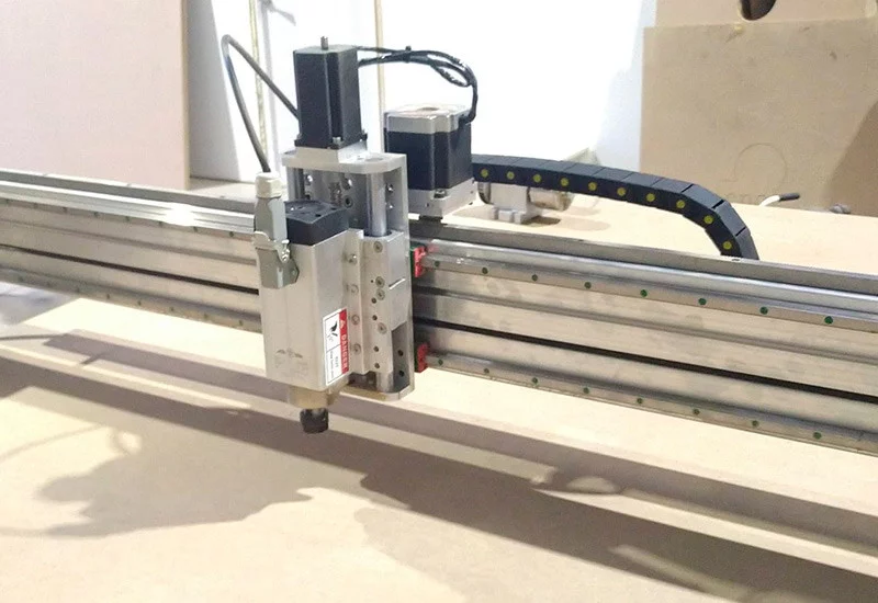 corte-con-maquina-cnc-fresadora-foto1